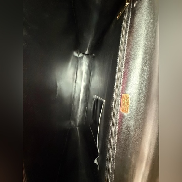 Very Rare Vintage Bally’s Patent Leather Bag (EUC) - Picture 7 of 8